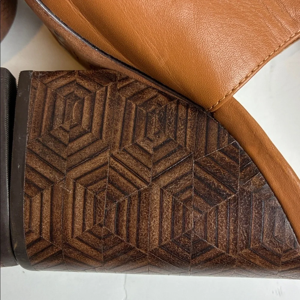 Tory Burch Grove Open Toe Bootie Sz 5 Royal Tan Wood Detail Heel Designer Luxury
